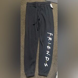 Kohl's juniors size XS Black 'Friends' Joggers
